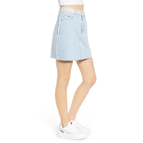 Tommy Hilfiger Jeans Denim Skirt Light Blue Mini Fray Trim NWT - Picture 2 of 12